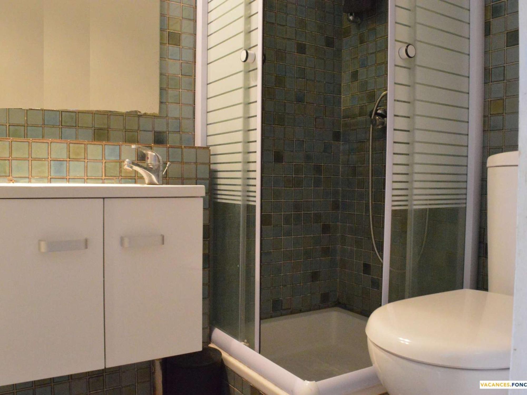 Avec Terrasse, Parking Et Piscine, - Fr-1-229b-59 Apartamento