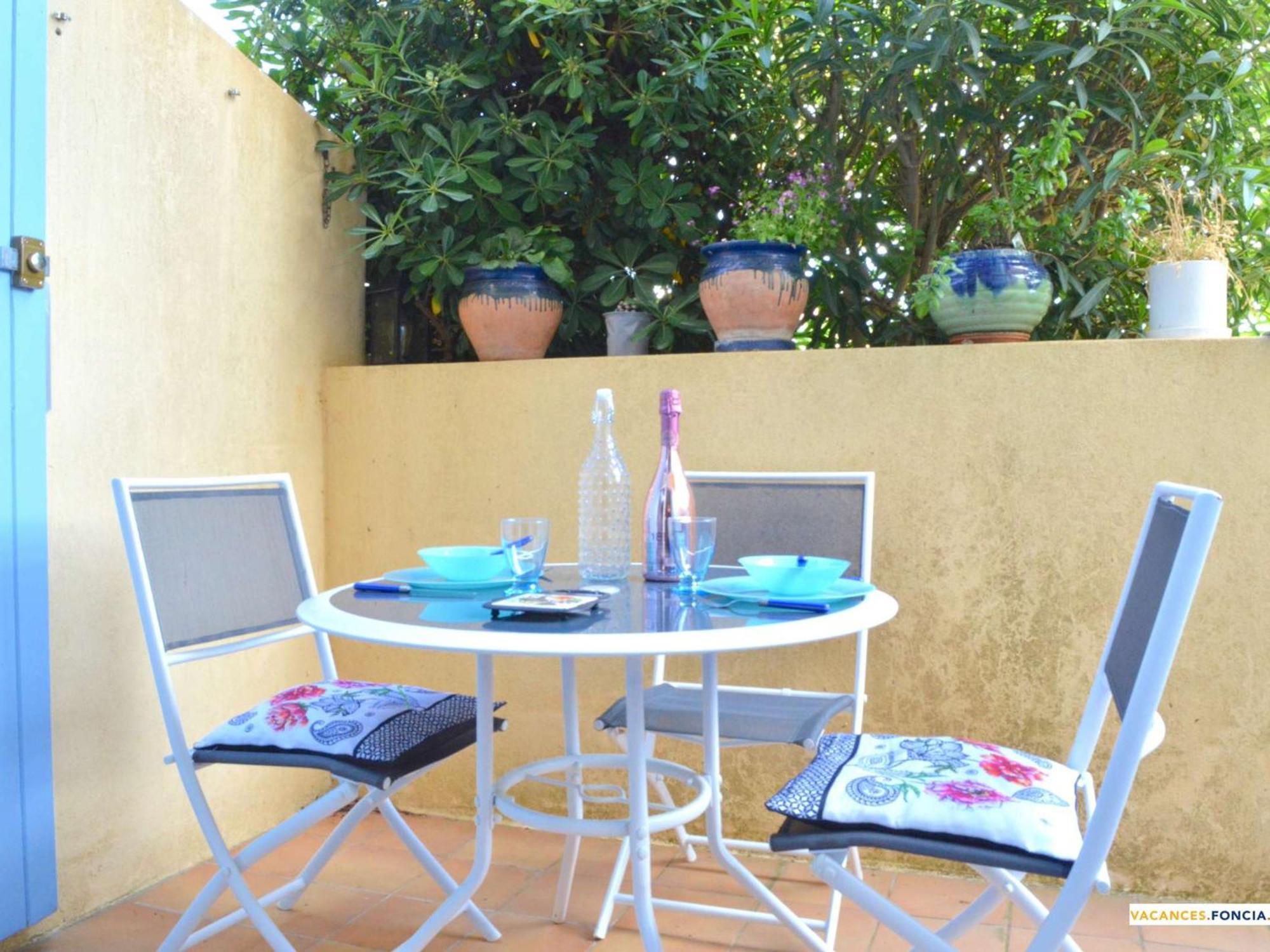 Apartamento Avec Terrasse, Parking Et Piscine, - Fr-1-229b-59